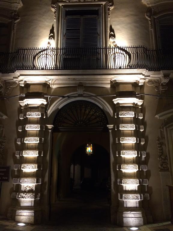 Apartament Pepe Concetta E La Movida Noto Zewnętrze zdjęcie